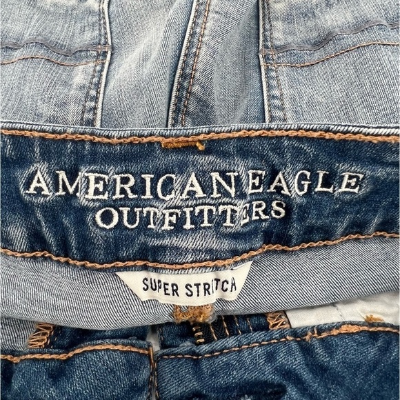 American Eagle Outfitters Women’s High Rise Shortie Stretch Jean Shorts Size 8 - Picture 2 of 5